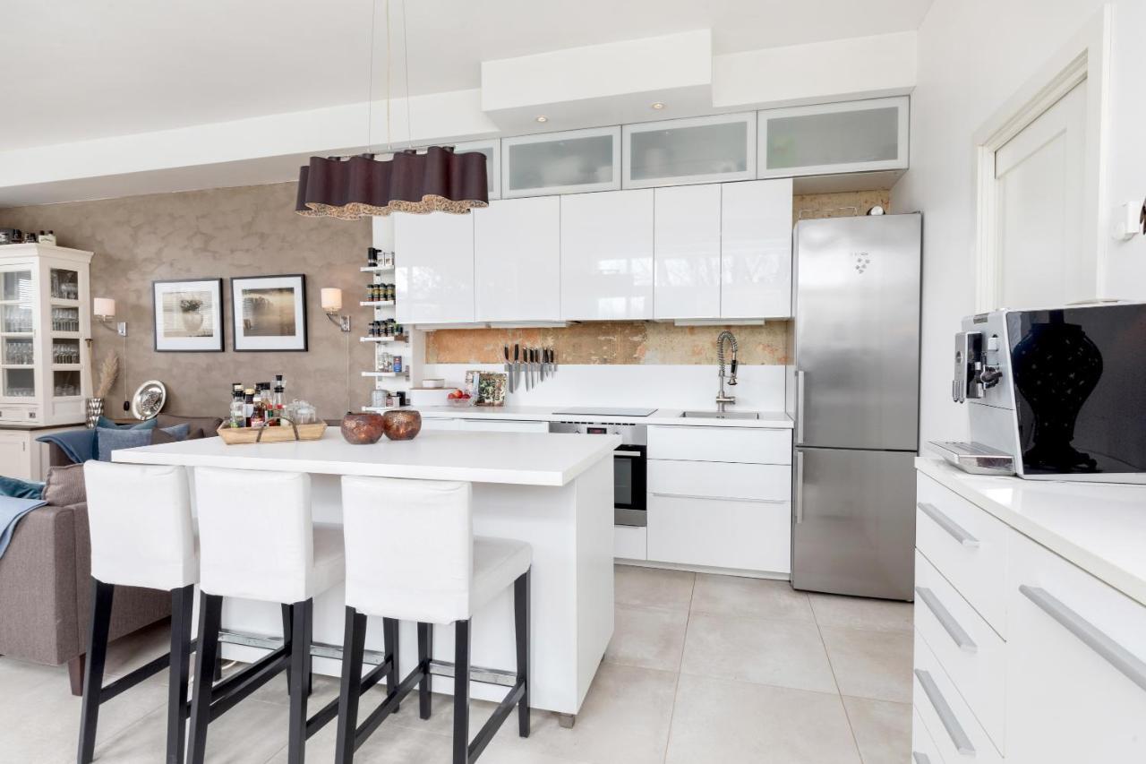 Stylish Apartment With Beautiful Views Of The River, Beach Nearby คริสเตียนซานด์ ภายนอก รูปภาพ